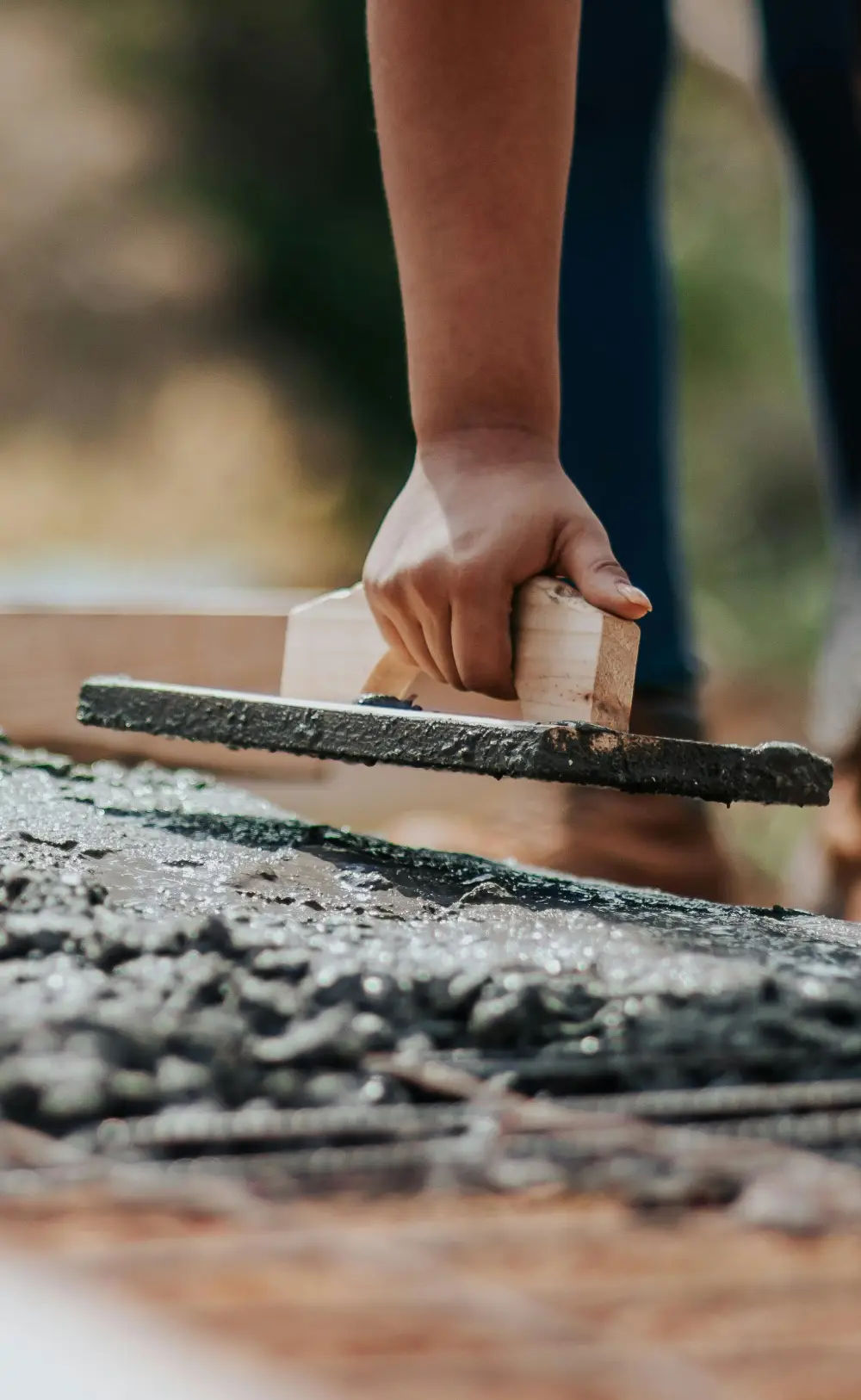 Republic of Texas crew pouring concrete
